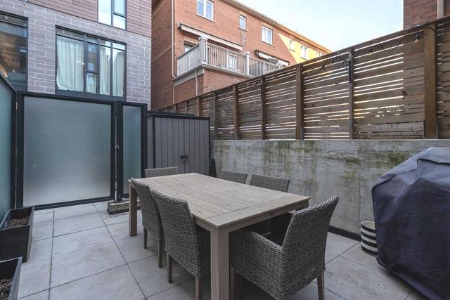 1248 Dundas St E, Townhouse with 3 bedrooms, 3 bathrooms and 1 parking in Toronto ON | Image 38