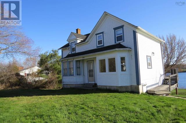 5451 Highway 10, House detached with 4 bedrooms, 1 bathrooms and null parking in Lunenburg MD NS | Card Image