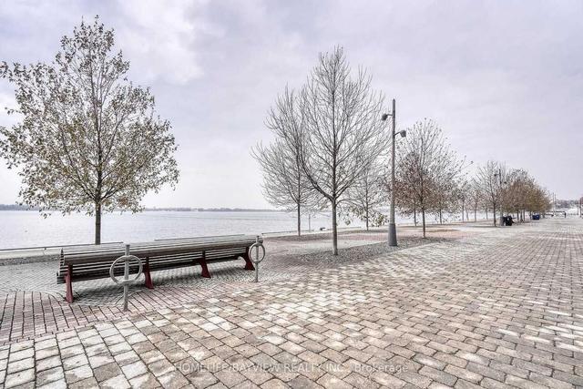 820 - 29 Queens Quay E, Condo with 1 bedrooms, 2 bathrooms and 1 parking in Toronto ON | Image 26