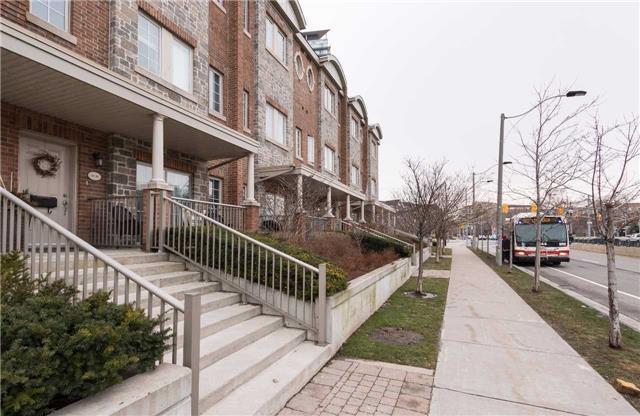 Th 112 - 15 Windermere Ave, Townhouse with 2 bedrooms, 2 bathrooms and 1 parking in Toronto ON | Image 2