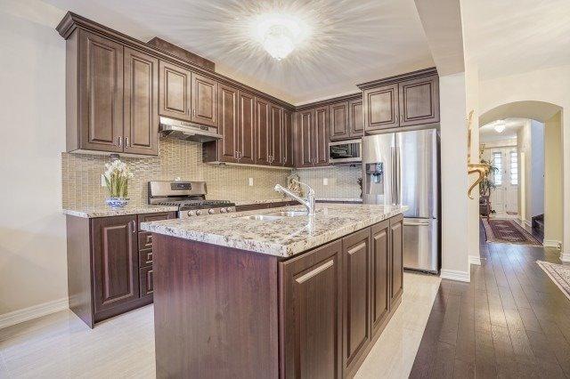 581 Settlers Rd W, House semidetached with 3 bedrooms, 3 bathrooms and 1 parking in Oakville ON | Image 11