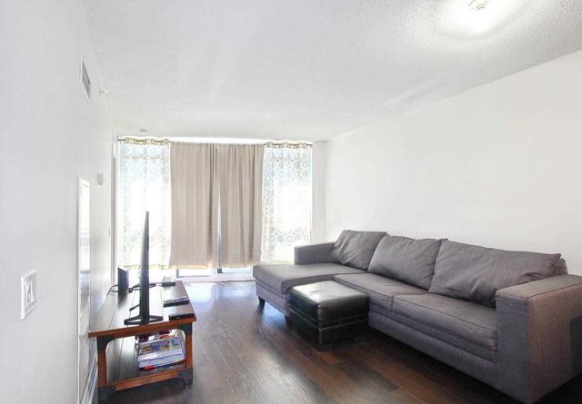 906 - 1 Valhalla Inn Rd, Condo with 1 bedrooms, 1 bathrooms and 1 parking in Toronto ON | Image 27