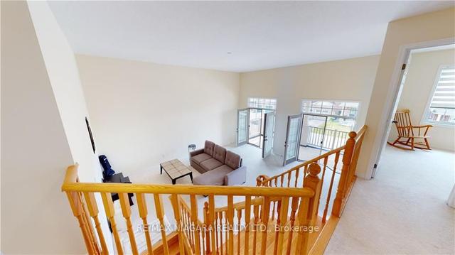 7710 Sassafras Tr, House detached with 3 bedrooms, 3 bathrooms and 4 parking in Niagara Falls ON | Image 2