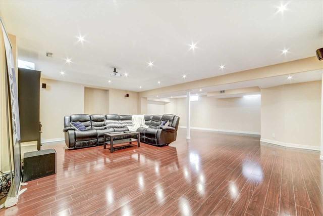 23 Coakwell Dr, House detached with 4 bedrooms, 5 bathrooms and 6 parking in Markham ON | Image 28