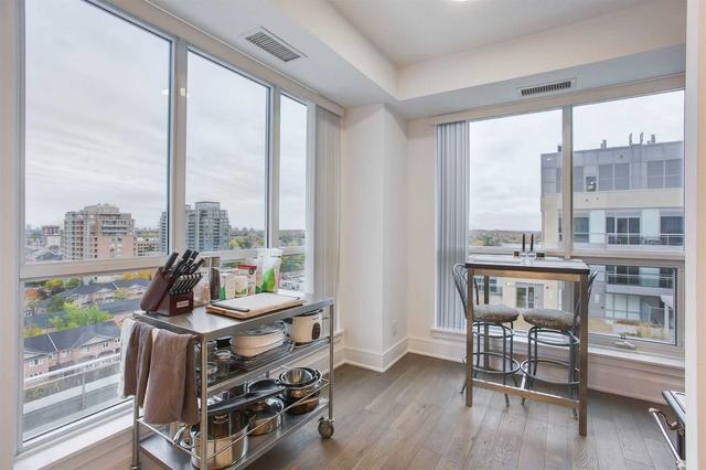 1101 - 9199 Yonge St, Condo with 2 bedrooms, 1 bathrooms and 1 parking in Richmond Hill ON | Image 3