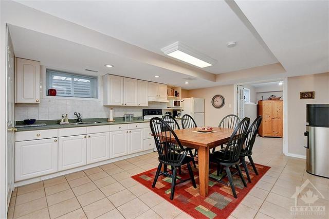 3640 White Pine Court, House detached with 5 bedrooms, 3 bathrooms and 6 parking in Ottawa ON | Image 22