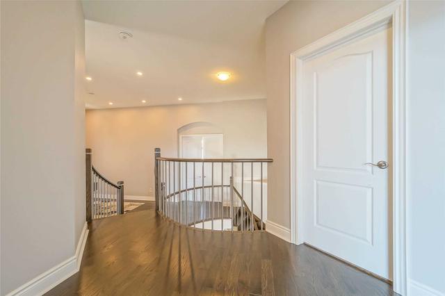 45 Royal West Dr, House detached with 4 bedrooms, 5 bathrooms and 6 parking in Brampton ON | Image 18
