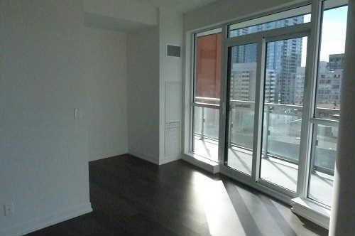 1002 - 89 Dunfield Ave, Condo with 1 bedrooms, 1 bathrooms and 1 parking in Toronto ON | Image 5