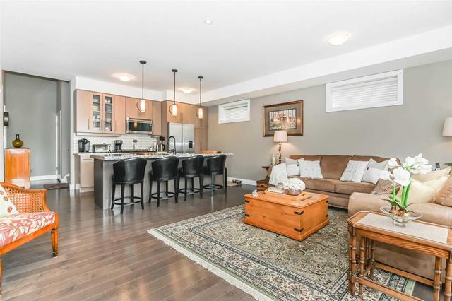 21 - 32 Arkell Rd, Condo with 2 bedrooms, 2 bathrooms and 2 parking in Guelph ON | Image 5
