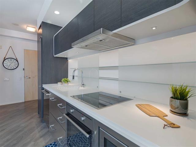 3706 - 45 Charles St E, Condo with 1 bedrooms, 1 bathrooms and 0 parking in Toronto ON | Image 3