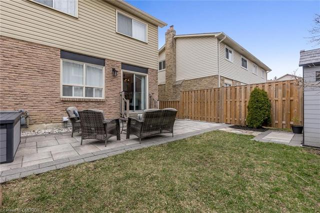 52 Kincaid Court, House detached with 3 bedrooms, 1 bathrooms and null parking in Brampton ON | Image 25
