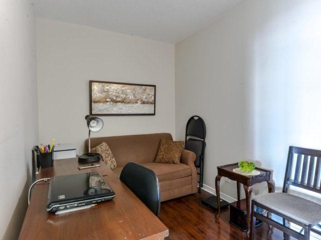 1002 - 4879 Kimbermount Ave, Condo with 1 bedrooms, 1 bathrooms and 1 parking in Mississauga ON | Image 5