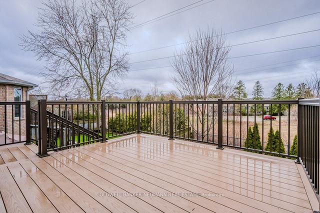 27 Pacific Pl, House detached with 2 bedrooms, 3 bathrooms and 4 parking in Guelph ON | Image 28