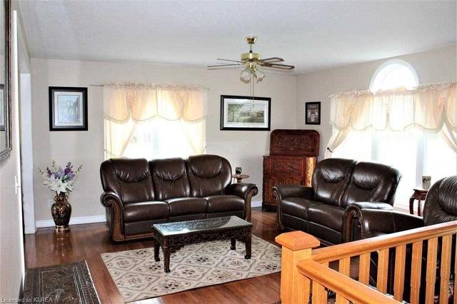 504139 Highway 89 Hllw, House detached with 3 bedrooms, 3 bathrooms and 30 parking in Shelburne ON | Image 33