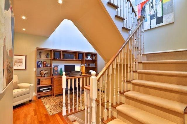 th9 - 20 Burkebrook Pl, Townhouse with 3 bedrooms, 3 bathrooms and 2 parking in Toronto ON | Image 12