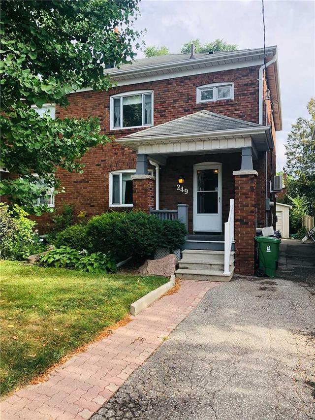 249 Brookdale Ave, House semidetached with 3 bedrooms, 2 bathrooms and 3 parking in Toronto ON | Image 1