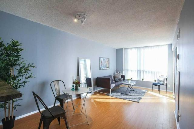 610 - 92 King St E, Condo with 1 bedrooms, 1 bathrooms and 1 parking in Toronto ON | Image 3