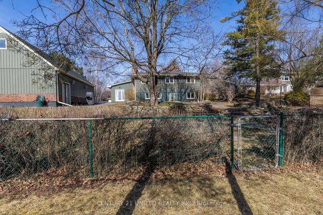 1470 Champlain Dr, House detached with 2 bedrooms, 3 bathrooms and 9 parking in Peterborough ON | Image 35