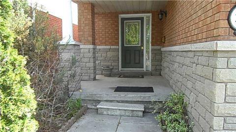 11 Twilley Lane, Condo with 3 bedrooms, 3 bathrooms and 2 parking in Ajax ON | Image 3