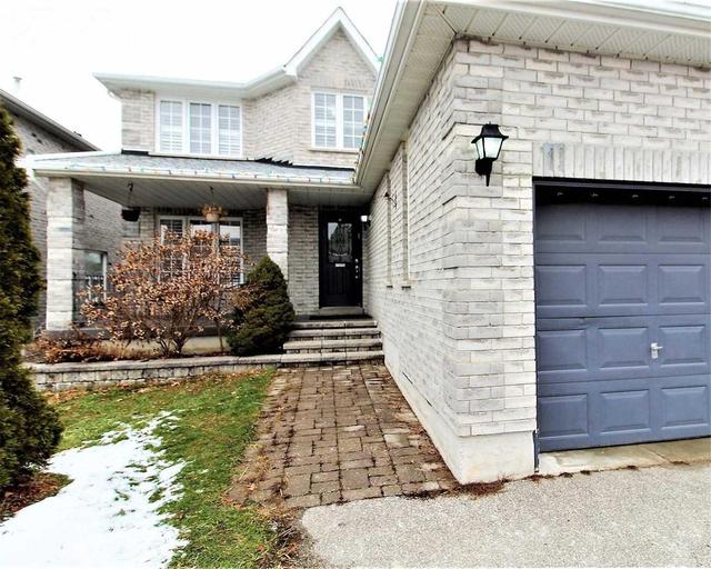 42 Dunnett Dr, House detached with 3 bedrooms, 4 bathrooms and 2 parking in Barrie ON | Image 2