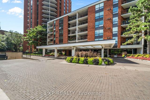 1905 - 77 Maitland Pl, Condo with 2 bedrooms, 2 bathrooms and 1 parking in Toronto ON | Image 1