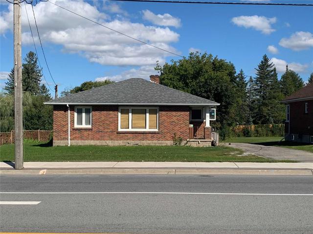 13125 Highway 27 Rd, House detached with 3 bedrooms, 1 bathrooms and 8 parking in King ON | Image 1