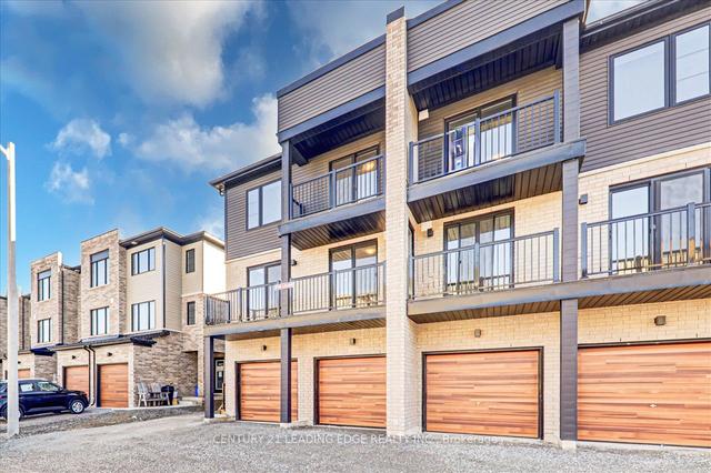 2 - 14 Pumpkin Cor Cres, Townhouse with 2 bedrooms, 1 bathrooms and 2 parking in Barrie ON | Image 18