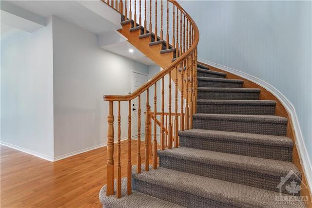 140 Annapolis Circle, House detached with 5 bedrooms, 5 bathrooms and 4 parking in Ottawa ON | Image 7