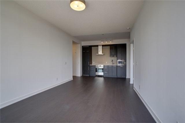 S713 - 455 Front St, Condo with 2 bedrooms, 2 bathrooms and 1 parking in Toronto ON | Image 3