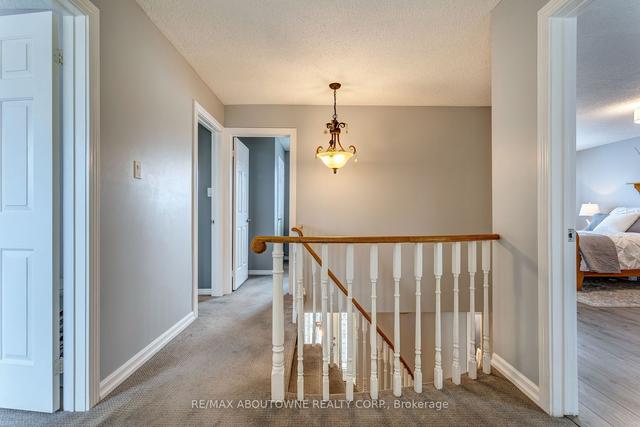 216 Nottingham Dr, House detached with 4 bedrooms, 3 bathrooms and 4 parking in Oakville ON | Image 25