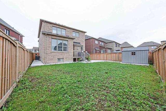 8 Bassett Cres, House detached with 4 bedrooms, 4 bathrooms and 2 parking in Brampton ON | Image 13