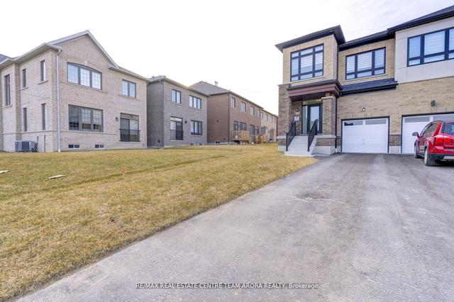 14 Fruitful Cres, House semidetached with 4 bedrooms, 3 bathrooms and 4 parking in Whitby ON | Image 23