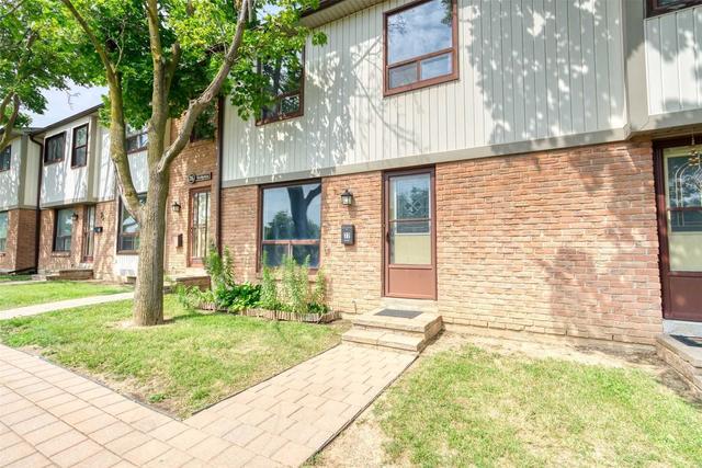 77 Mcmullen Cres, Townhouse with 3 bedrooms, 3 bathrooms and 2 parking in Brampton ON | Image 29
