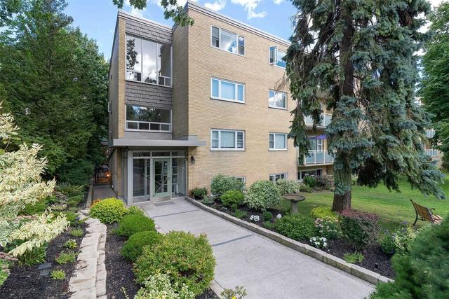 4 - 75 Scarborough Rd, Condo with 2 bedrooms, 1 bathrooms and 1 parking in Toronto ON | Image 5