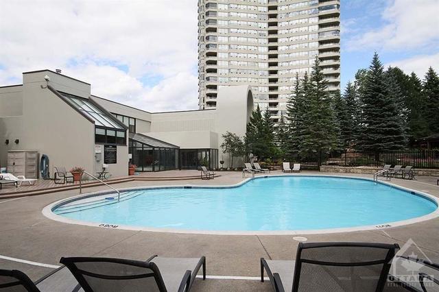 1704 - 1500 Riverside Drive, Condo with 2 bedrooms, 2 bathrooms and 1 parking in Ottawa ON | Image 17