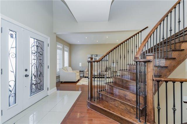 820 Stargazer Dr, House detached with 4 bedrooms, 4 bathrooms and 2 parking in Mississauga ON | Image 3