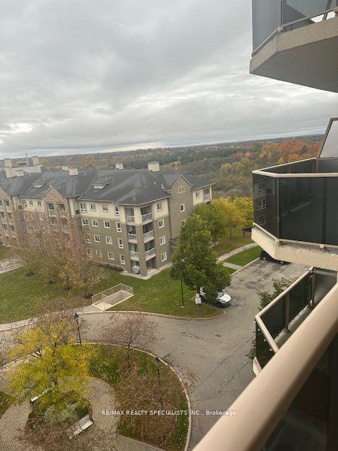 707 - 10 Dayspring Circ, Condo with 1 bedrooms, 1 bathrooms and 2 parking in Brampton ON | Image 2