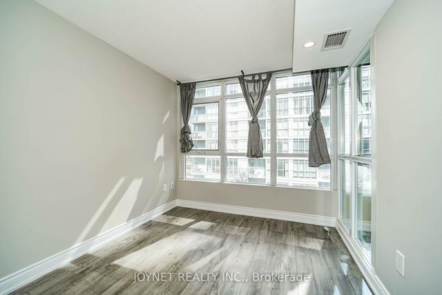 516 - 10 Capreol Crt, Condo with 1 bedrooms, 1 bathrooms and 0 parking in Toronto ON | Image 5