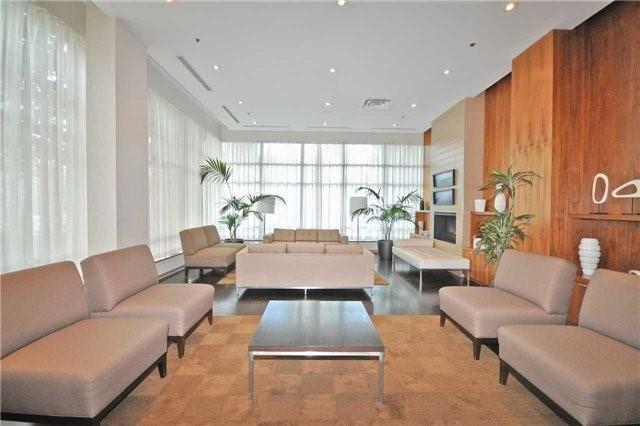 906 - 33 Elm Dr W, Condo with 2 bedrooms, 2 bathrooms and 1 parking in Mississauga ON | Image 4