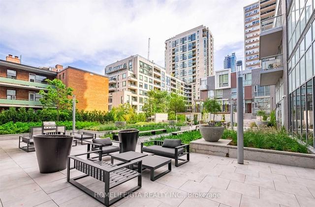 410 - 101 Erskine Ave, Condo with 2 bedrooms, 2 bathrooms and 1 parking in Toronto ON | Image 8