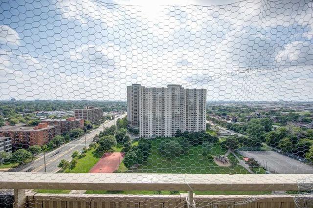 1810 - 340 Dixon Rd, Condo with 3 bedrooms, 2 bathrooms and 1 parking in Toronto ON | Image 22
