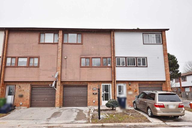 166 - 90 Wingarden Crt, Townhouse with 3 bedrooms, 2 bathrooms and 2 parking in Toronto ON | Image 1