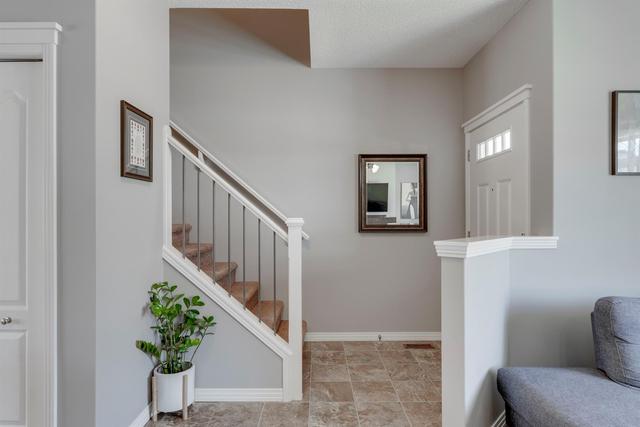 146 Cranford Close Se, House detached with 3 bedrooms, 2 bathrooms and 2 parking in Calgary AB | Image 3