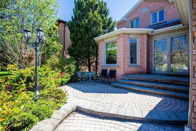 1043 Bradbury Chse W, House detached with 4 bedrooms, 4 bathrooms and 8 parking in Mississauga ON | Image 23