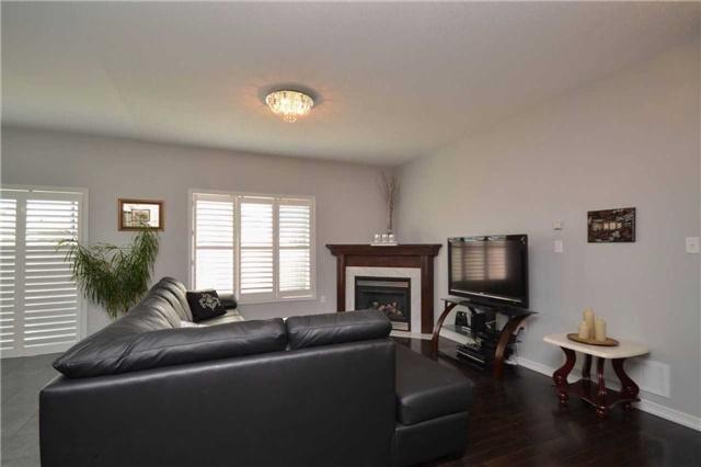 2217 Nevils St, House detached with 2 bedrooms, 2 bathrooms and 4 parking in Innisfil ON | Image 7