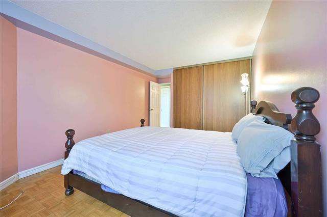 304 - 2301 Derry Rd W, Condo with 2 bedrooms, 1 bathrooms and 1 parking in Mississauga ON | Image 7