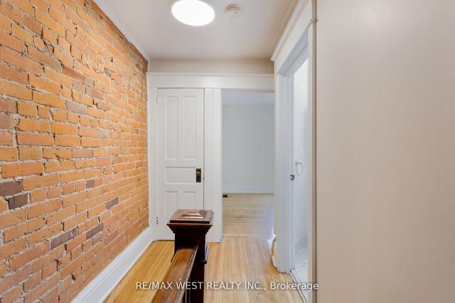 96 Roncesvalles Ave, House semidetached with 3 bedrooms, 3 bathrooms and 0 parking in Toronto ON | Image 17