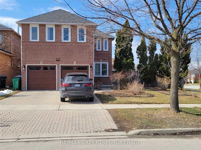 5200 Warwickshire Way, House detached with 3 bedrooms, 5 bathrooms and 4 parking in Mississauga ON | Image 1