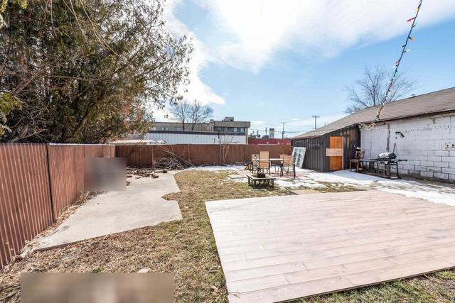 2151 Kipling Ave, House detached with 3 bedrooms, 3 bathrooms and 10 parking in Toronto ON | Image 20