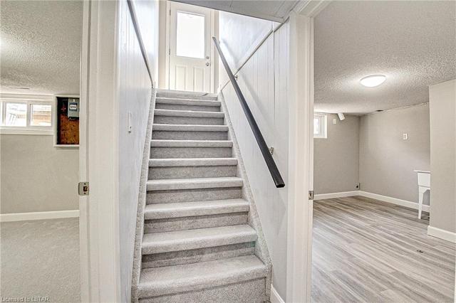 78 Tweedsmuir Avenue, House semidetached with 3 bedrooms, 2 bathrooms and 4 parking in London ON | Image 18